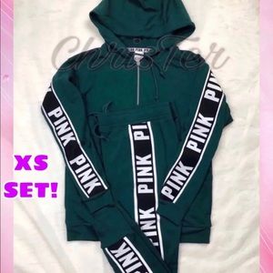 VS PINK  CAMPUS HALF ZIP & JOGGER SET!! XS NEW